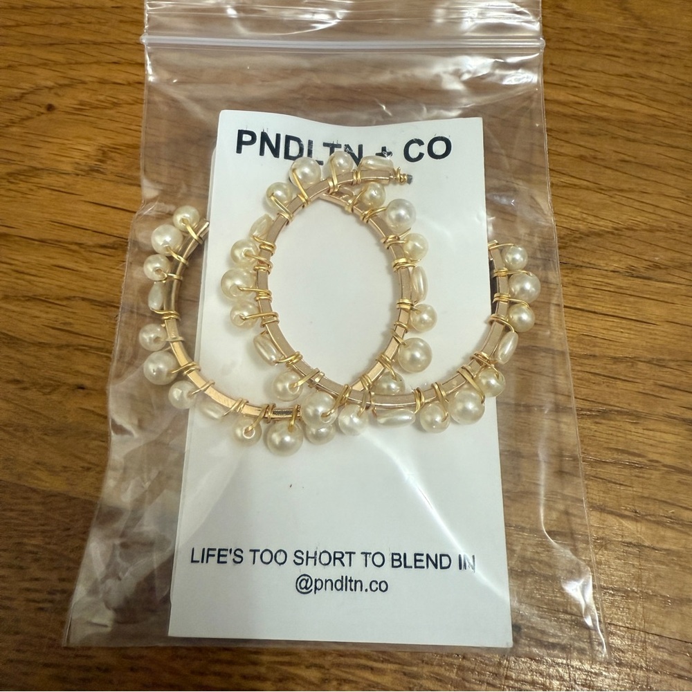Gold and Pearl Hoop Earrings - Picture 2 of 2